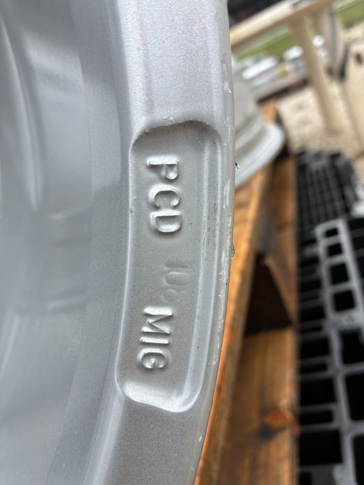 17 цола 5 х 108 мм Волво , Форд , Volvo , Ford