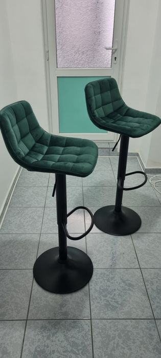 Scaune bar + masa