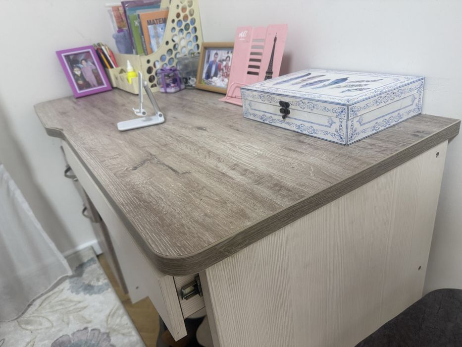 Стол ученический