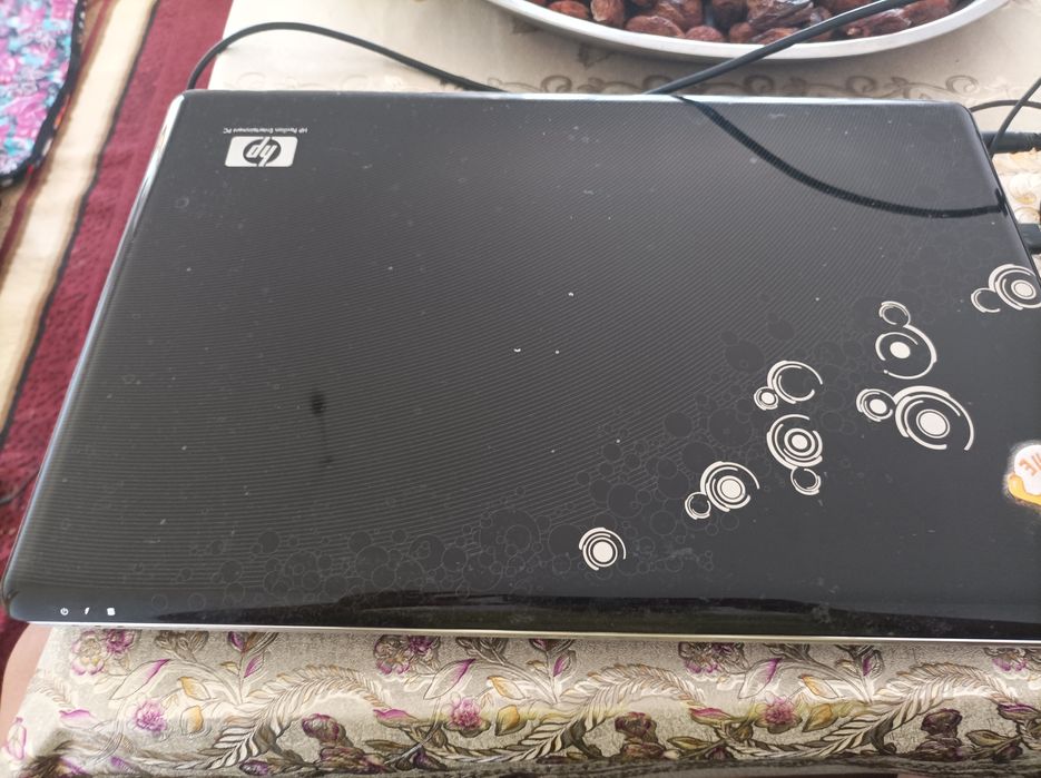 Noutbuk HP yaxshi aybi akumlatiri utirgan obmen Sony plastic