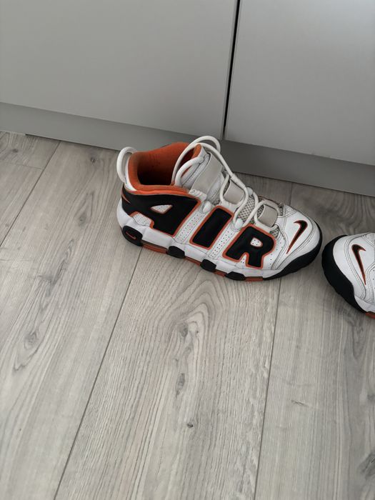 Adidasi Nike up tempo marime 38,5 in strare foarte buna