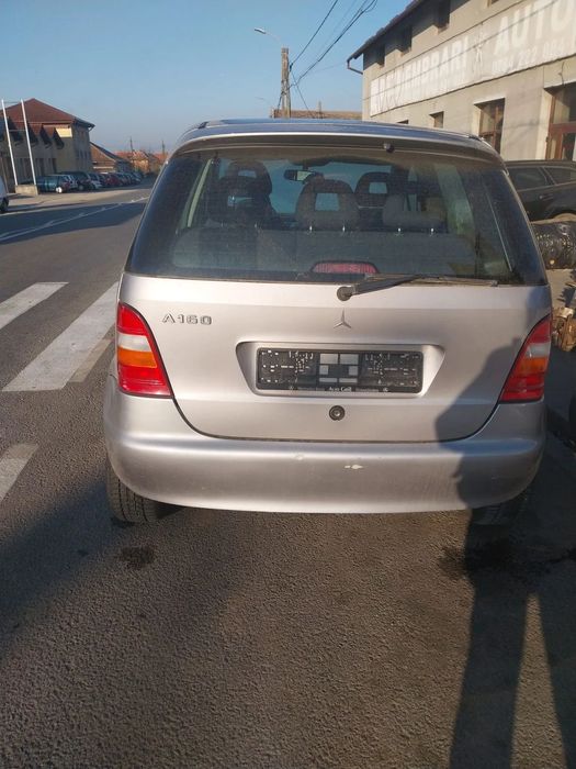Dezmembram Mercedes-Benz A160 din 2000  1,6 benzina cod motor 166.960