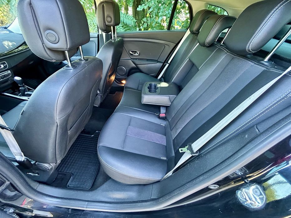 Renault Megane 3 break Bose Edition 1.9 dci 130cp E5 2011 adus recent