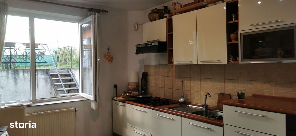 Casă de vânzare, 7 Noiembrie