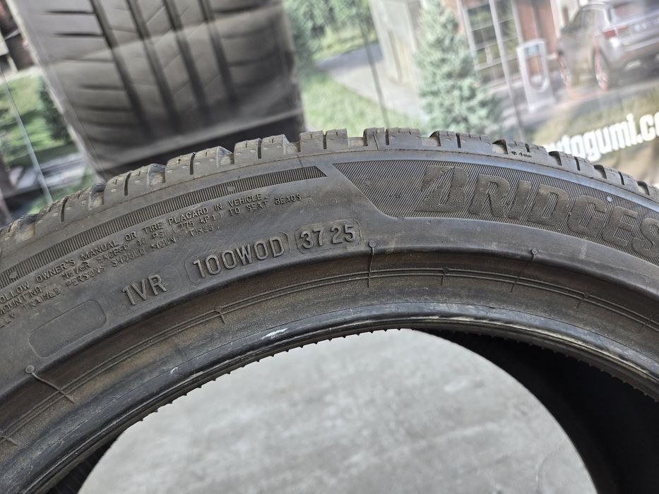 235/45/18 BRIDGESTONE 2бр