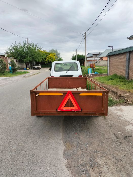 Прицеп самодельно, весит 1 тон