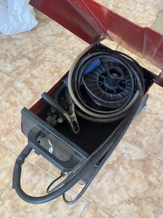 Заваръчен апарат Einhell MIG 140 (телоподаващо)