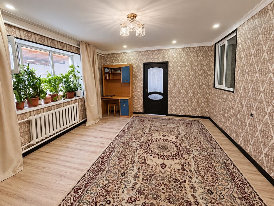 Маңғышлақтан үлкен үй сатылады.