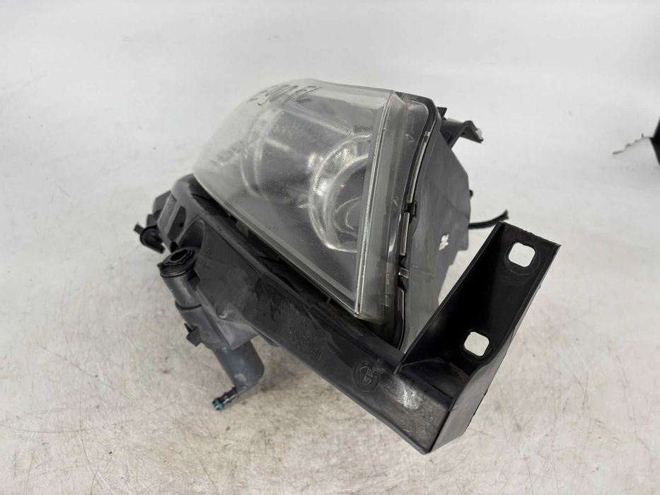 Far dreapta Bmw Seria 3 E90 facelift an 2010