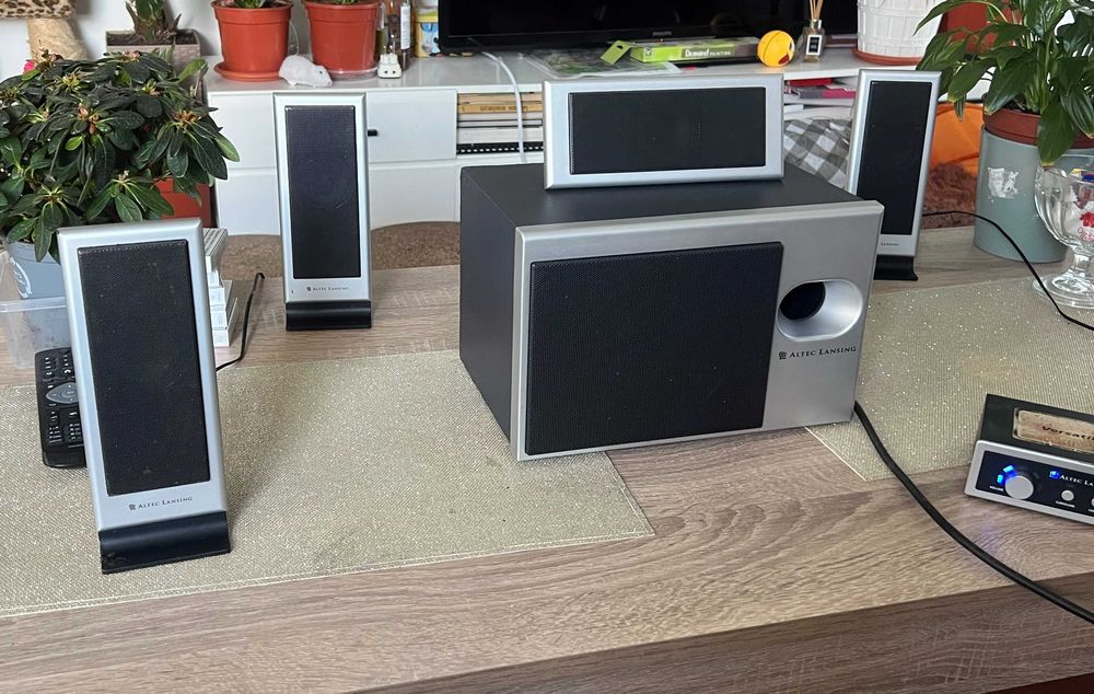 Sistem boxe Altec Lansing 5.1 VS3151R, 50W RMS amplificare inclusa