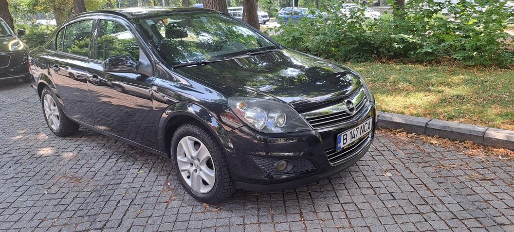 OPEL Astra 2013 — imagine 3