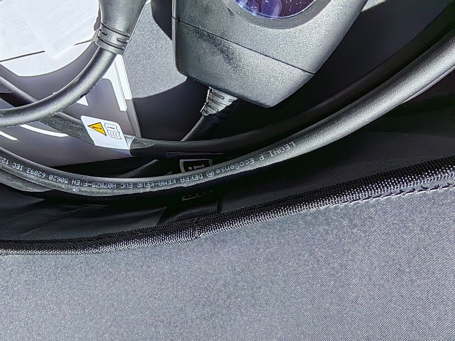 Оригинален кабел за зареждане на Мерцедес бенц