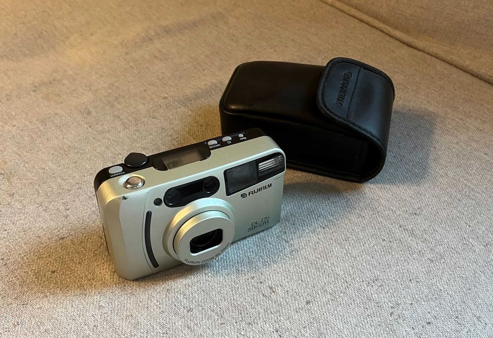 Aparat foto pe film Fujifilm DL-270 Zoom Super functional