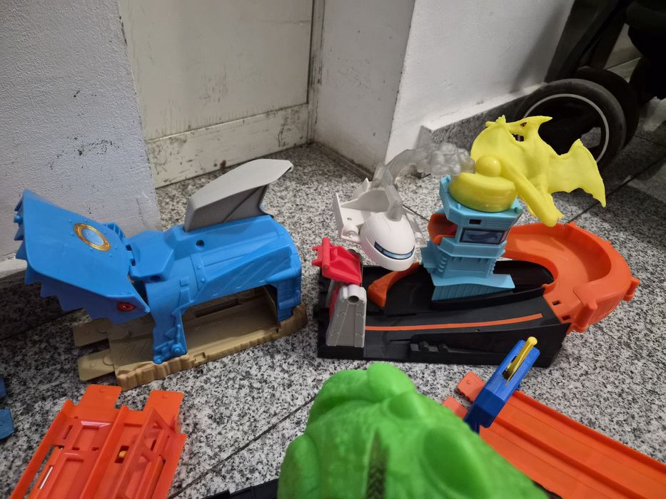 Trasee Hot wheels noi