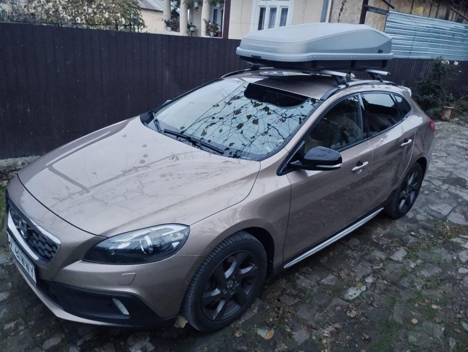 Vând Volvo V40 Cross Country