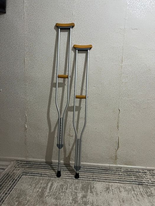 Костыли подмышечные