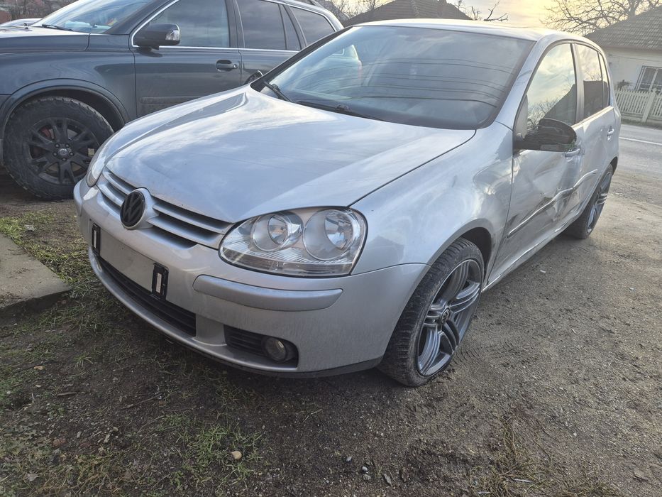 Dezmembrez Golf 5 1.4 tsi caxa