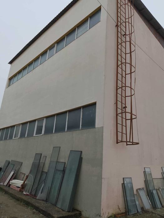 Производствен цех за PVC и алуминиева дограма в Търговище