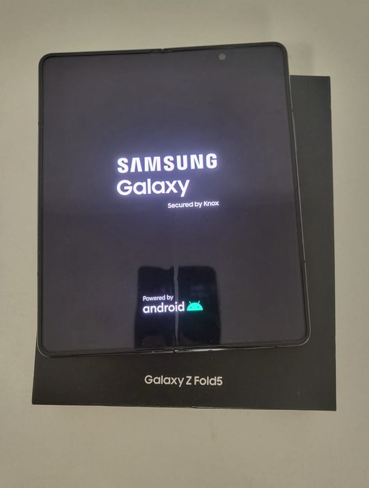 Samsung Z Fold 5 , 512 GB, dual sim, urme de uzura