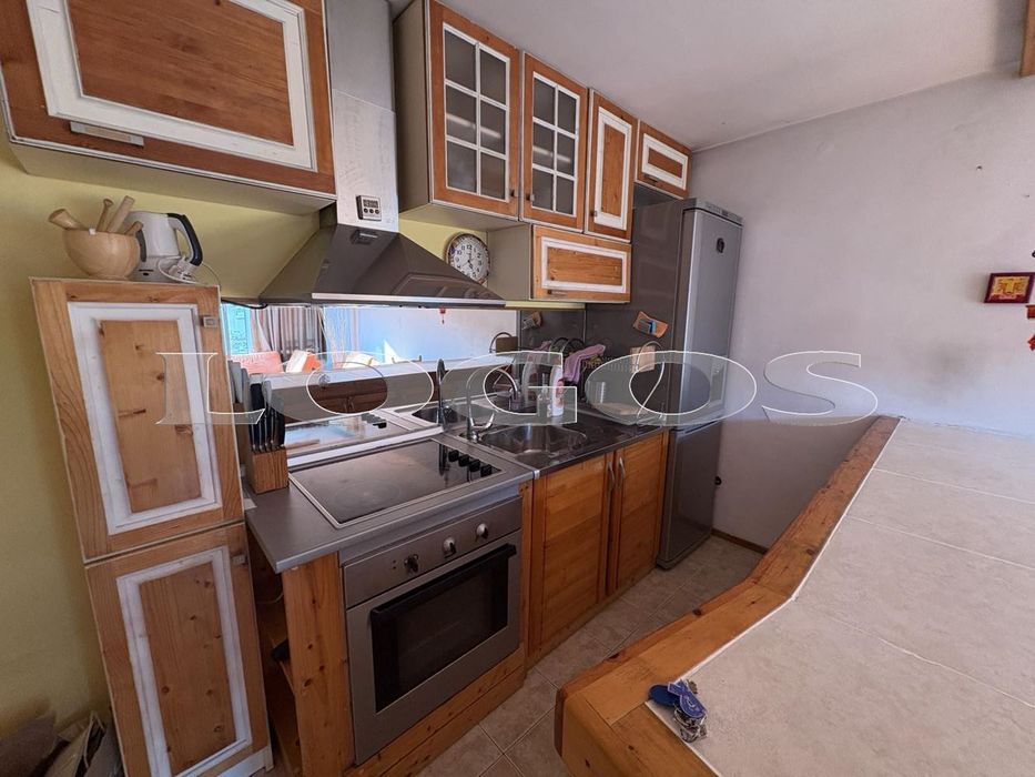 Дава се под наем Тристаен апартамент в Варна, Спортна зала - 86 кв.м за 548.25 € - Снимка #1