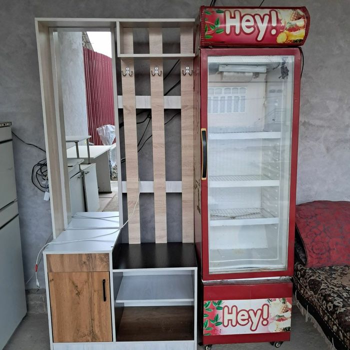 Витрина холодильник