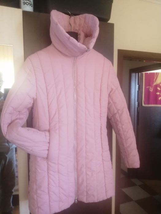 Дамско яке, употребявано без забележки.