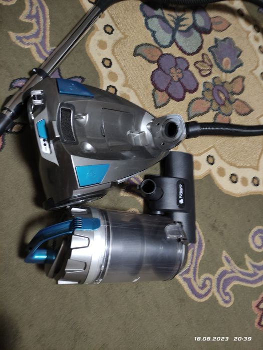 Продам пылесос TriTower 2200