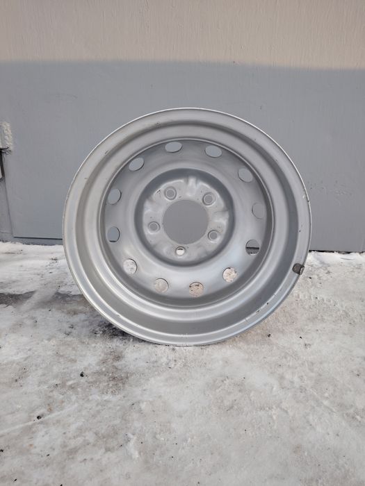 Продам диск от Нивы