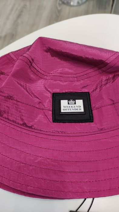 Нова шапка идиотка Weekend Offender