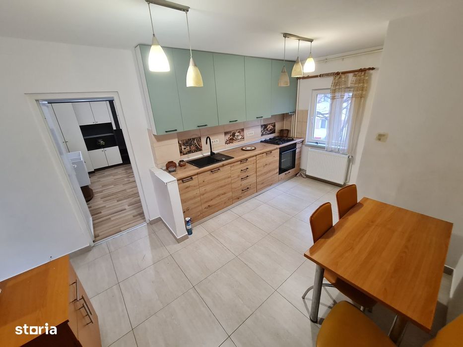 Inchiriez ap. 3 camere 2 bai 2 balcoane  6 Vanatori centrala et.1.90mp