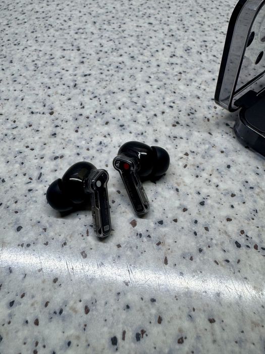 Продам Nothing ear(2)