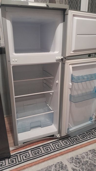 Холодильник сатылады