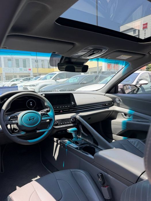 Hyundai Elantra 2L