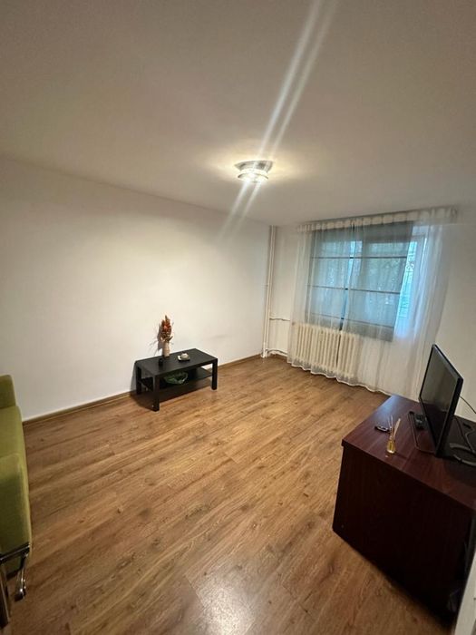 VAND  apartament zona Pantelimon  !!!