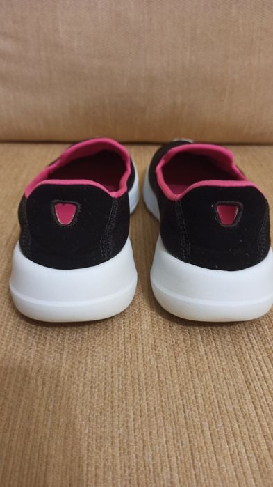 Sckechers in stare bună