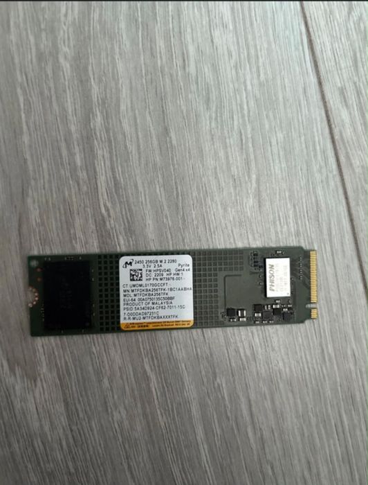 Ssd m2 Pyrite 256 gb foarte putin folosit