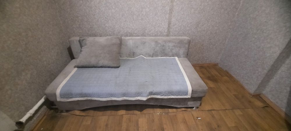 Продам диван   состояние хороши