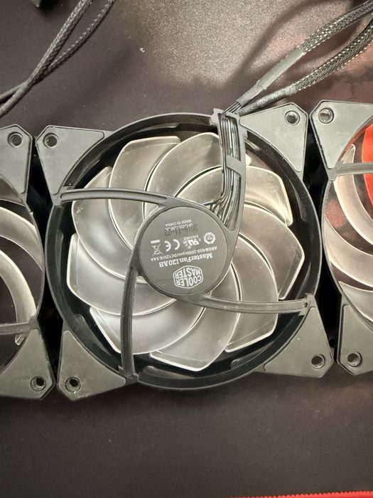 Set 3 ventilatoare ARGB Cooler Master MF120R