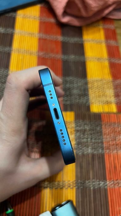 iPhone 13 Blue 128gb