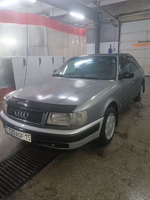 Продам Ауди 100 с4 2.6