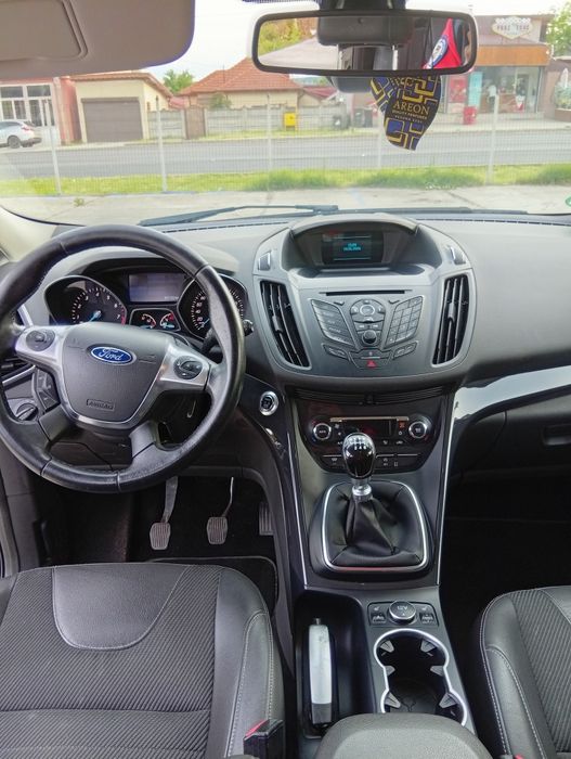 Vând Ford kuga titanium