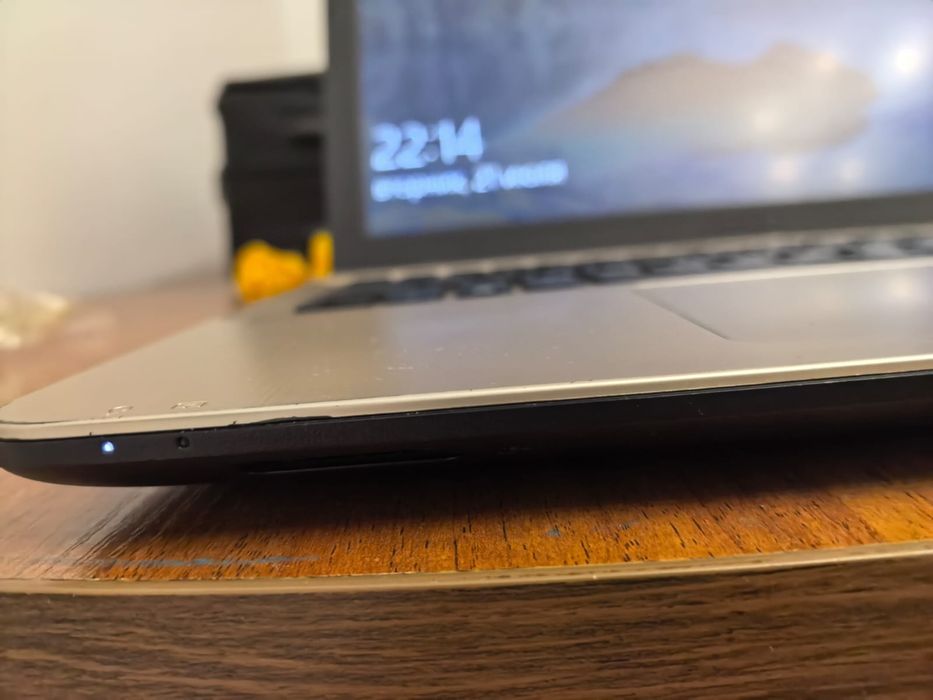 ноутбук ASUS VivoBook Max X541