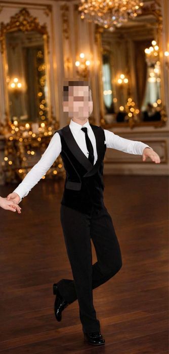 Tinuta standard Junior 1 baiat