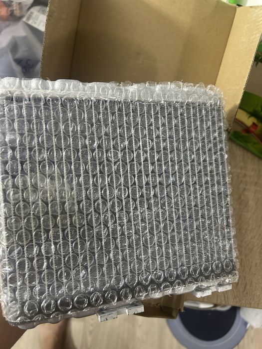 Продам радиатор отопления салона