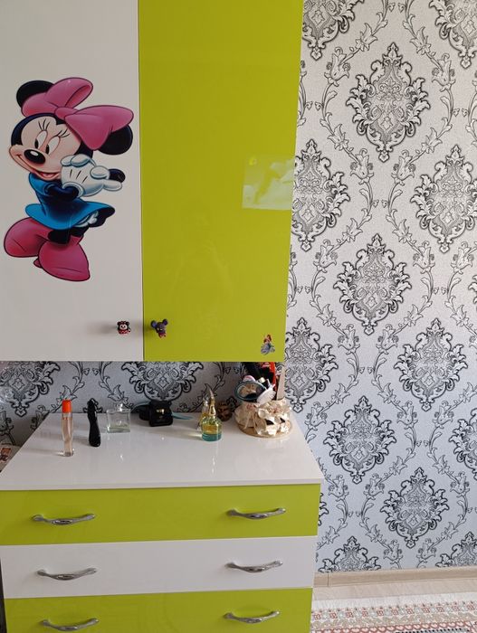 Bolalar Shkaf va kalebeli sotiladi