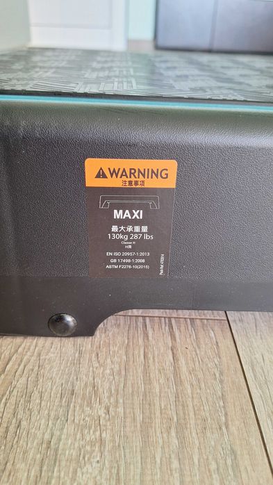 Продавам Степ платформа за тренировки