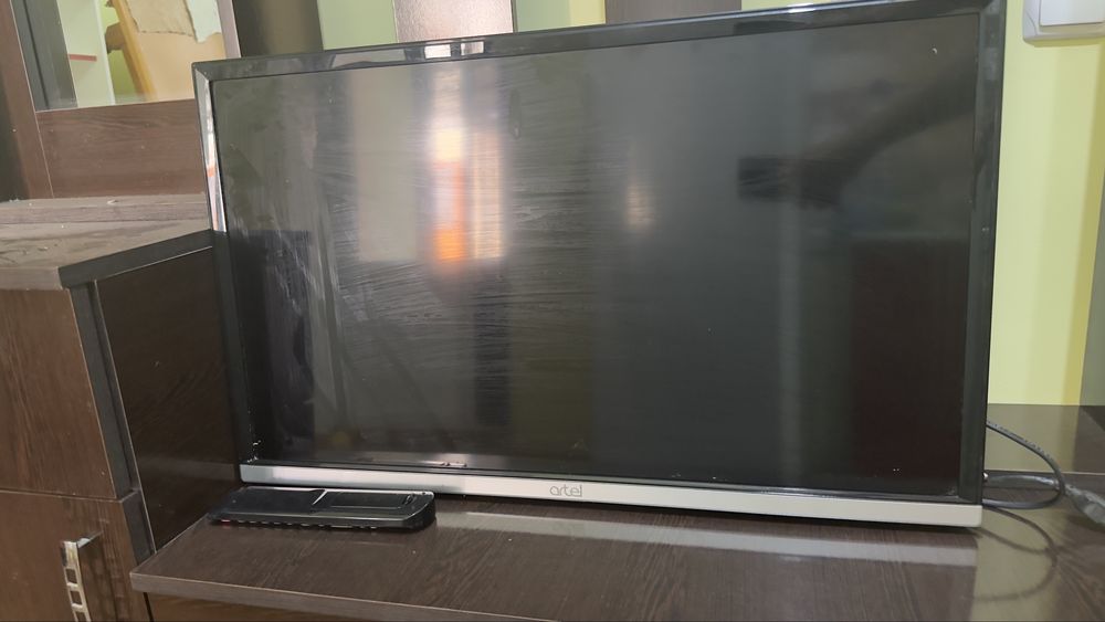 televizor artel 28