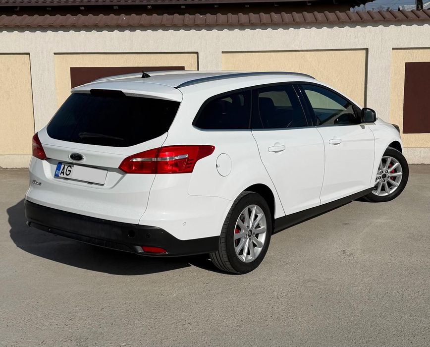 Ford focus 2016 euro 6 titanium    propietar