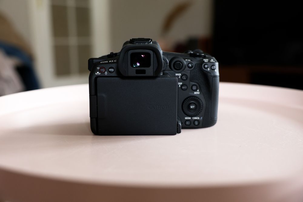 Камера Canon R5 C