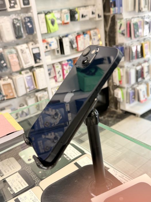 Apple iPhone 13 128GB Black!